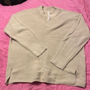 Lululemon women’s Cream Sweater